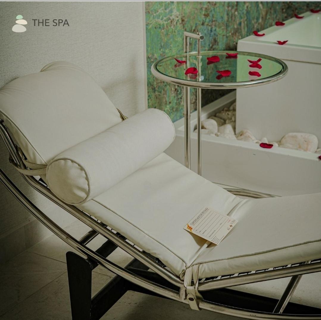 קיטו Le Parc Residences With Hotel Services מראה חיצוני תמונה